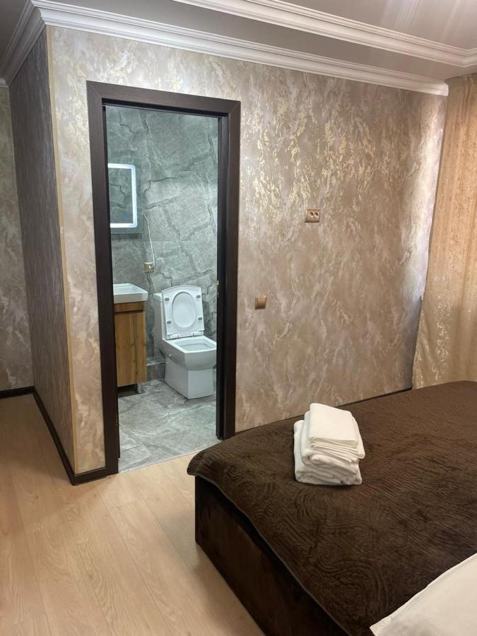 Hotel Lion الماتي المظهر الخارجي الصورة