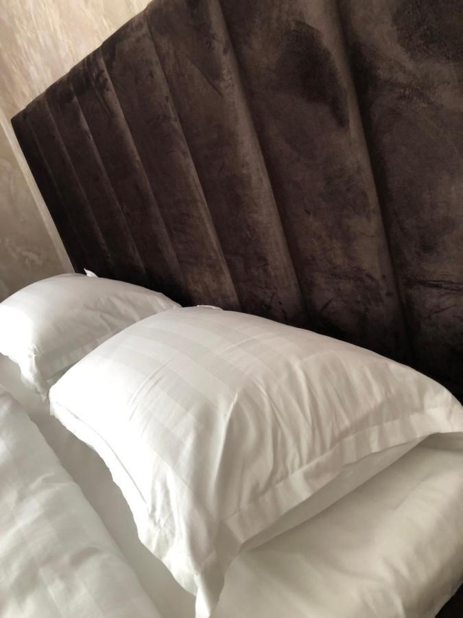 Hotel Lion الماتي المظهر الخارجي الصورة