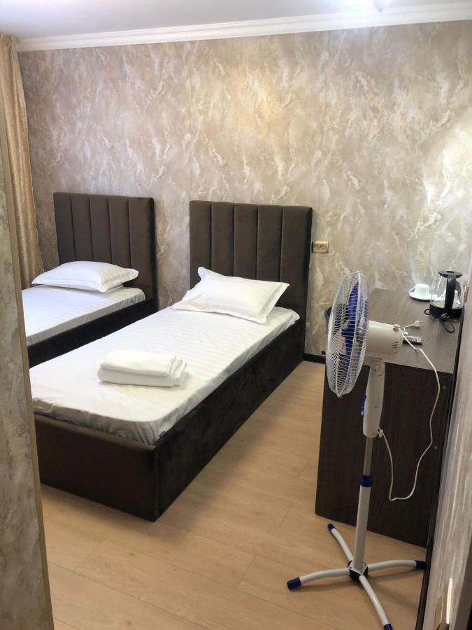 Hotel Lion الماتي المظهر الخارجي الصورة