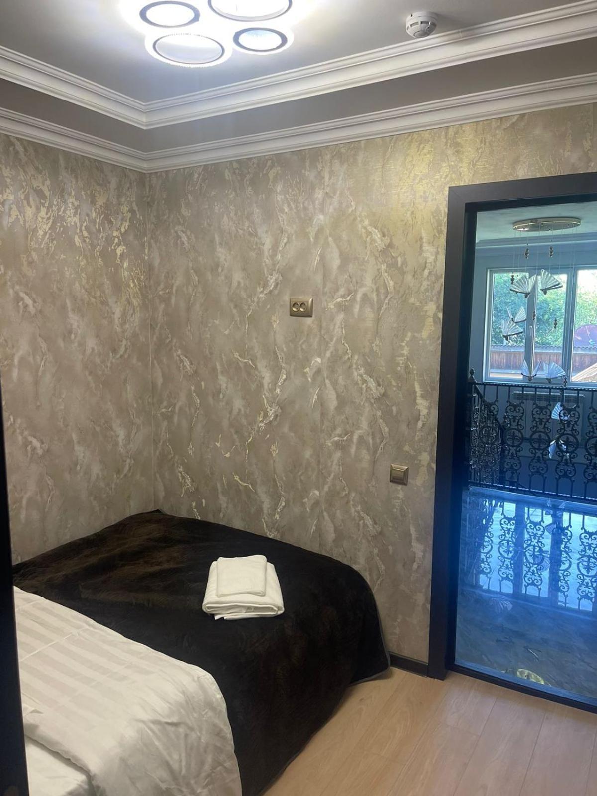 Hotel Lion الماتي المظهر الخارجي الصورة