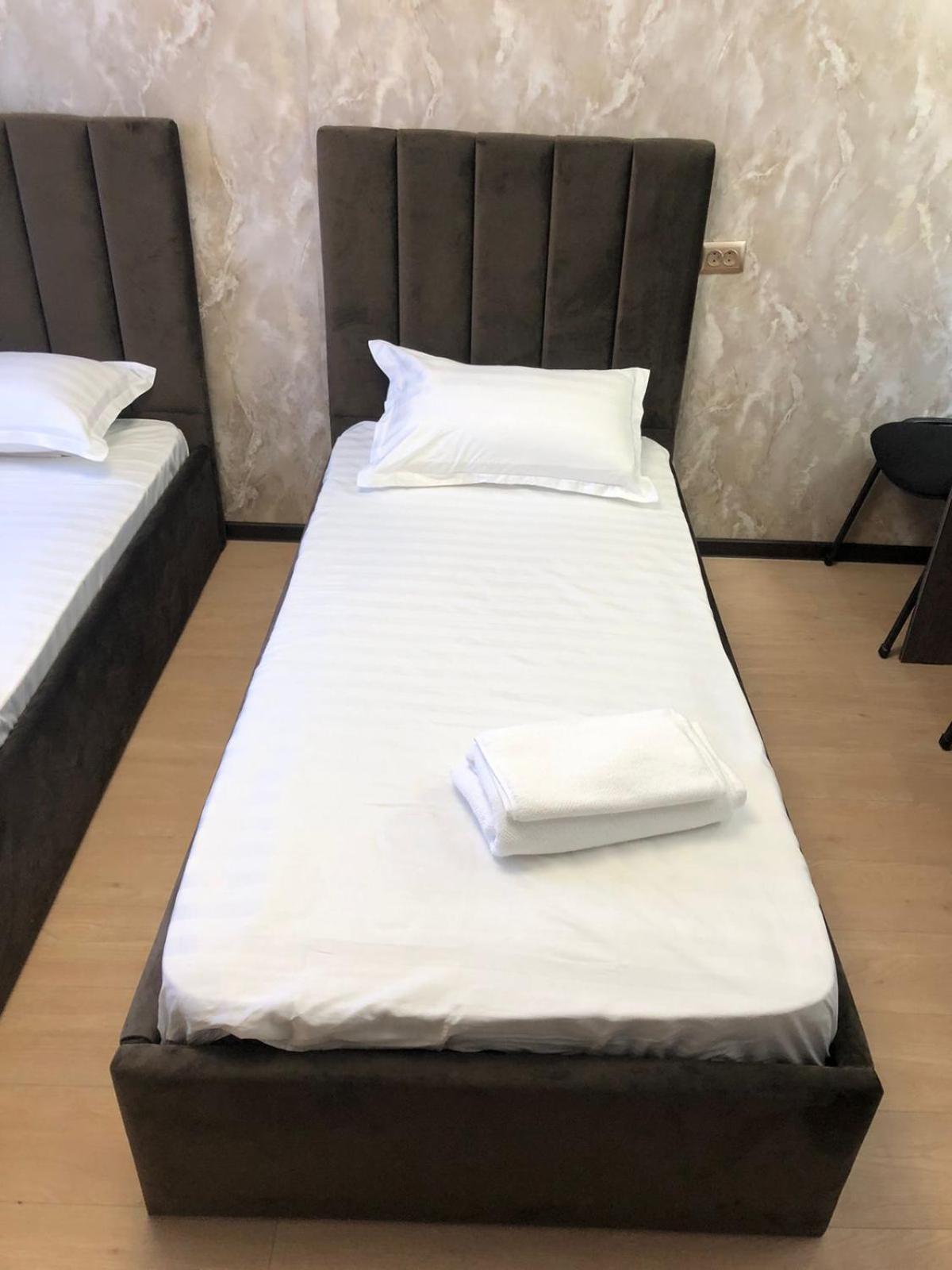 Hotel Lion الماتي المظهر الخارجي الصورة