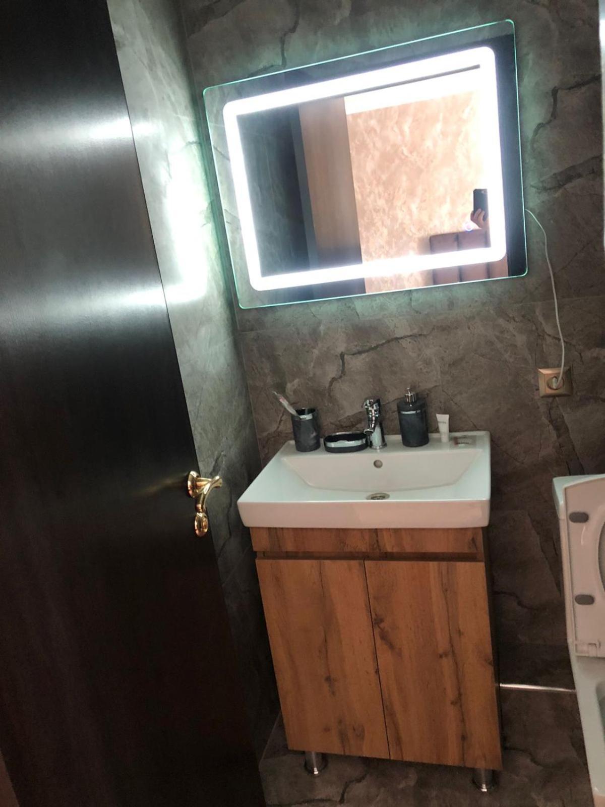 Hotel Lion الماتي المظهر الخارجي الصورة